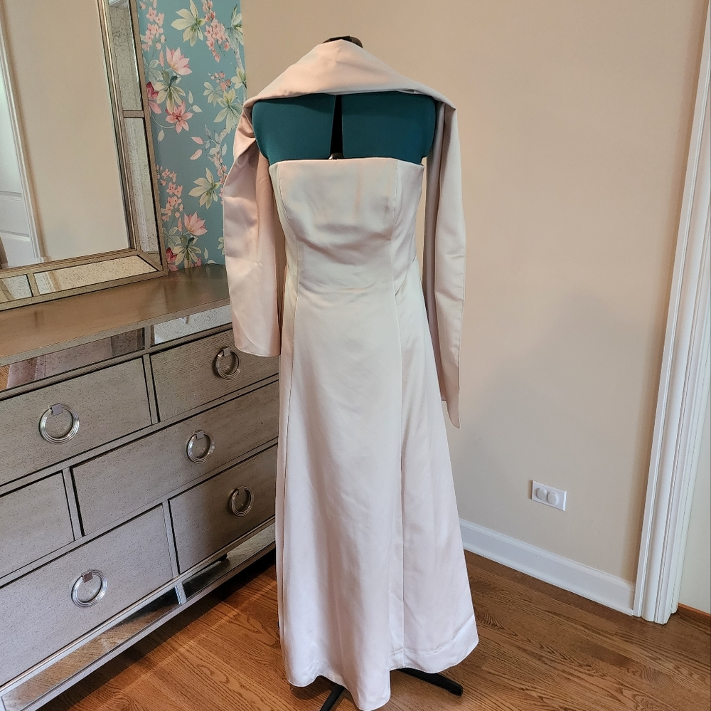 Michelangelo Champagne A-line Bridesmaid dress with matching shawl Size 14 Prom